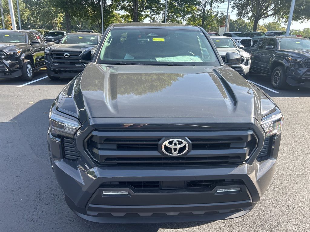 2025 Toyota Tacoma SR5 photo 2