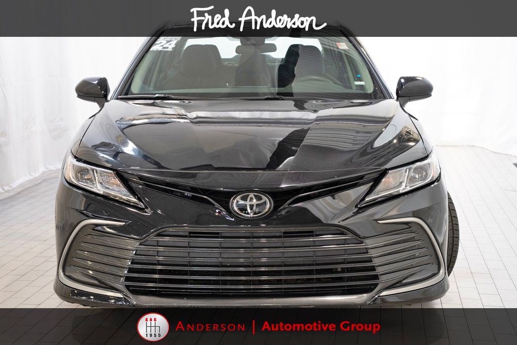 2024 Toyota Camry LE photo 3