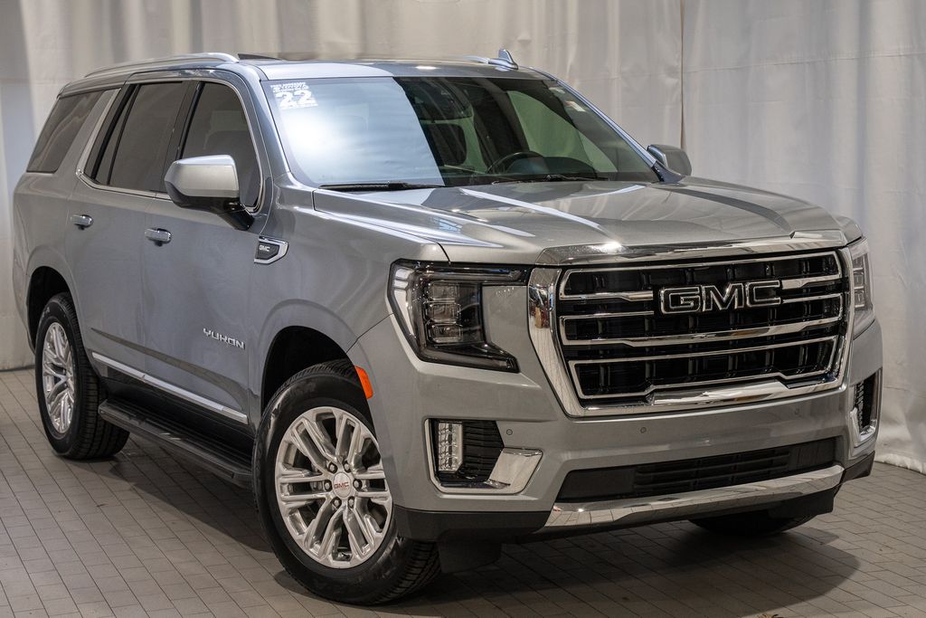 2023 GMC Yukon SLT's photo