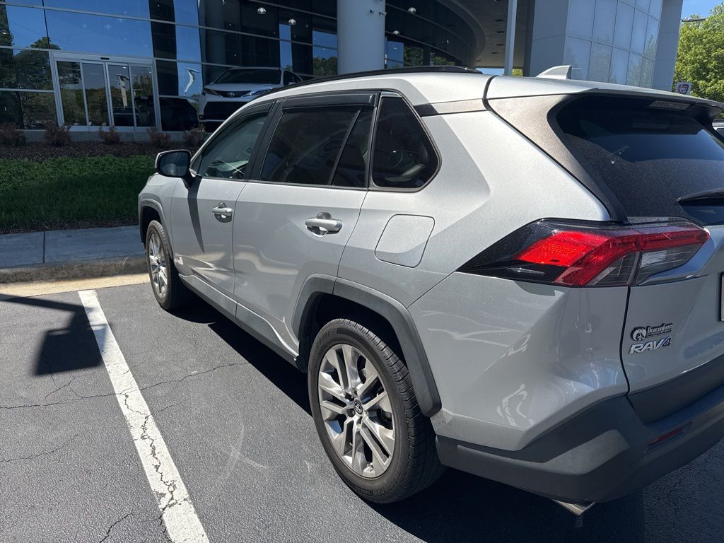 2020 Toyota RAV4 XLE Premium