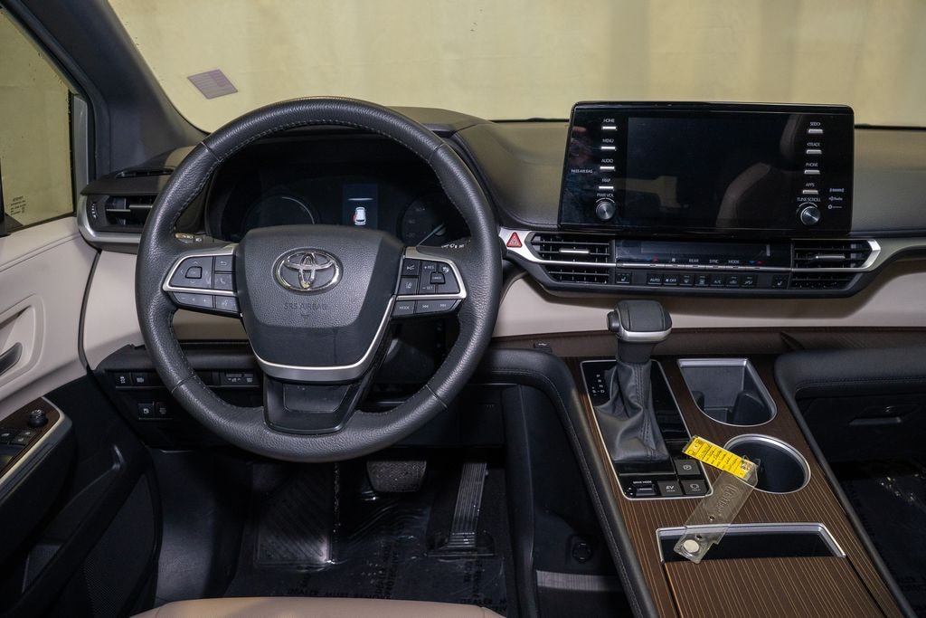 Certified 2024 Toyota Sienna XLE Minivan/Van