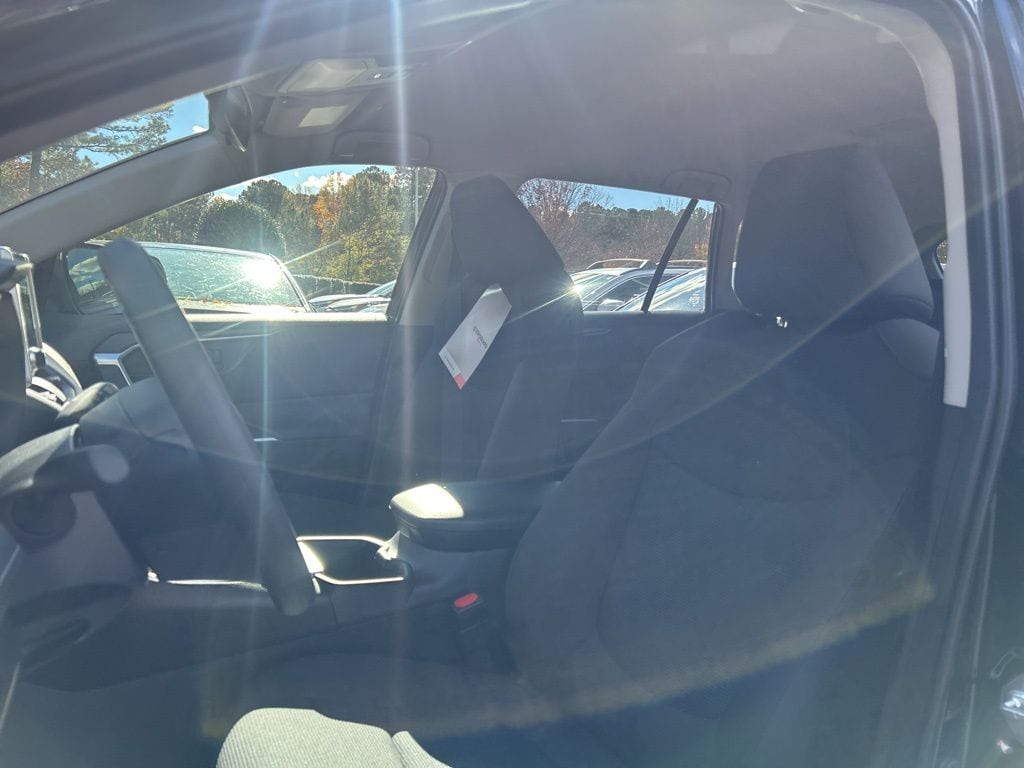 New 2025 Toyota RAV4 LE SUV