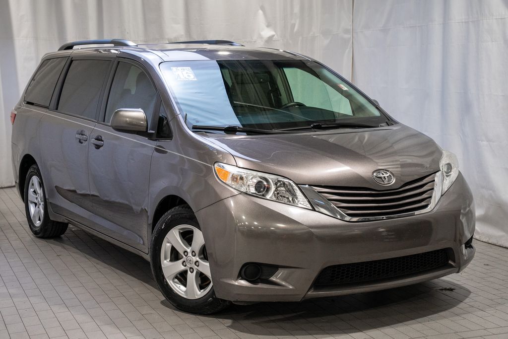 2016 Toyota Sienna Minivan/Van 