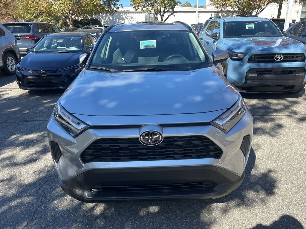 New 2025 Toyota RAV4 Hybrid XLE SUV