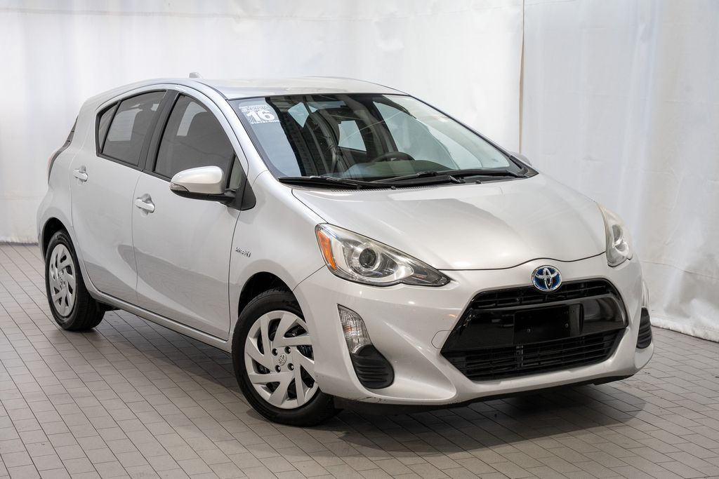 2016 Toyota Prius c Two