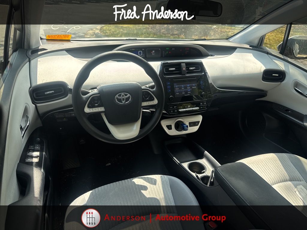 2018 Toyota Prius Two Eco photo 2