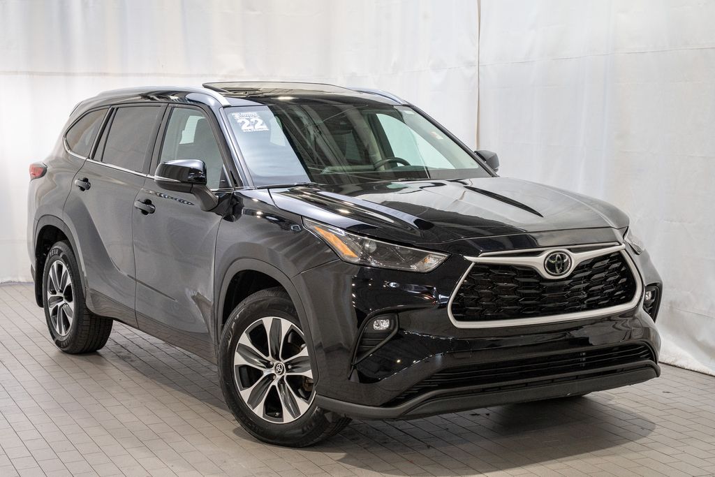 2022 Toyota Highlander SUV 