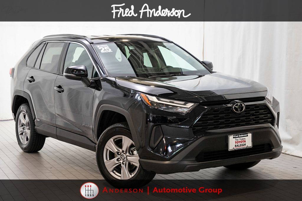 2025 Toyota RAV4 Hybrid SUV 