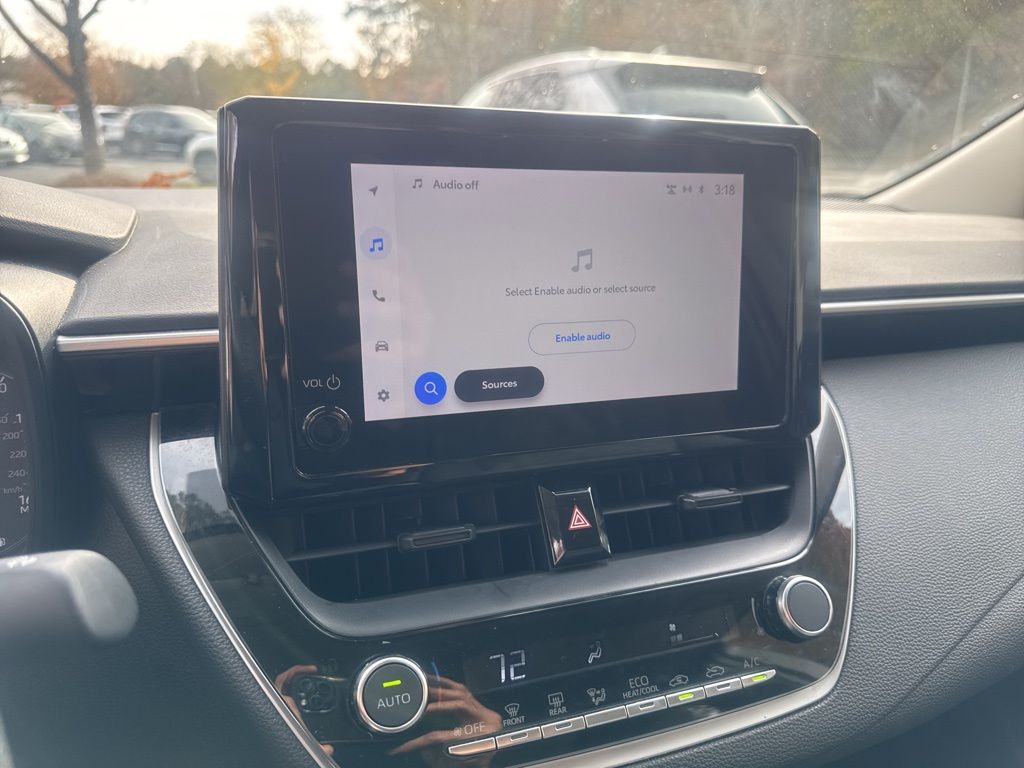 2024 Toyota Corolla LE photo 4