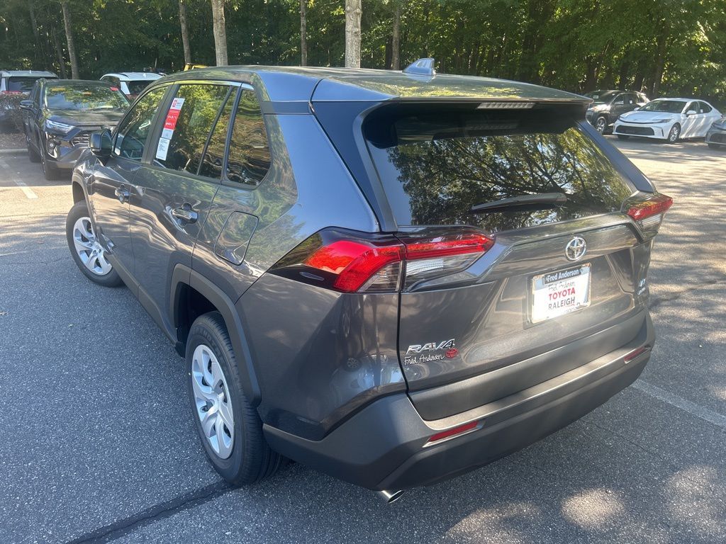 2025 Toyota RAV4 LE photo 3