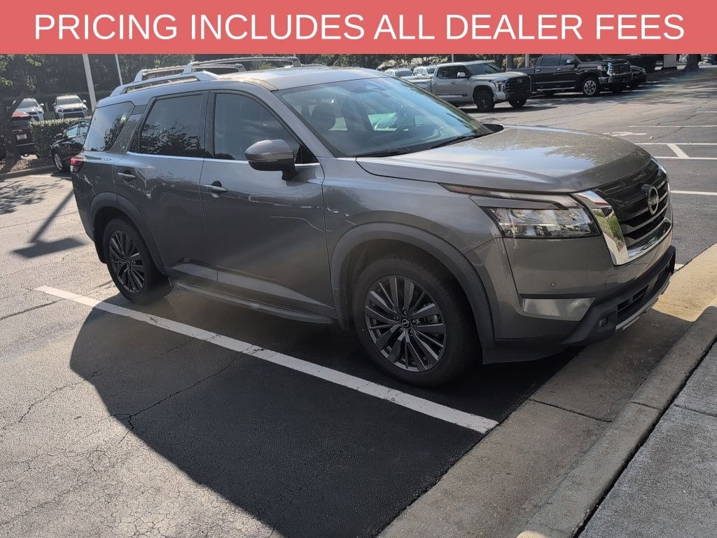 Used 2022 Nissan Pathfinder SL SUV