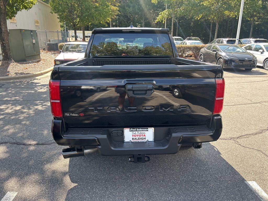 2025 Toyota Tacoma SR5 photo 3