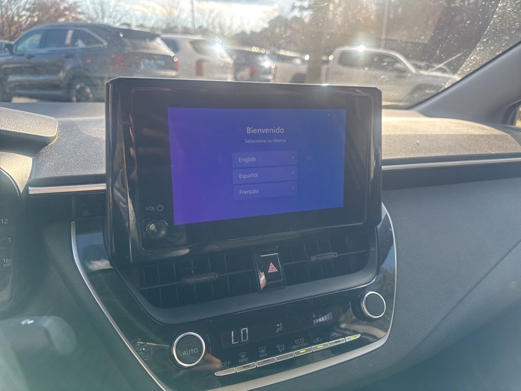 2023 Toyota Corolla Hybrid LE photo 4