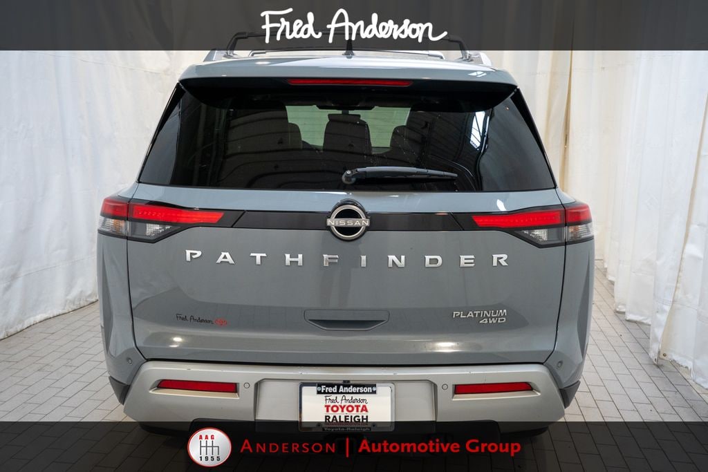 Used 2023 Nissan Pathfinder Platinum SUV
