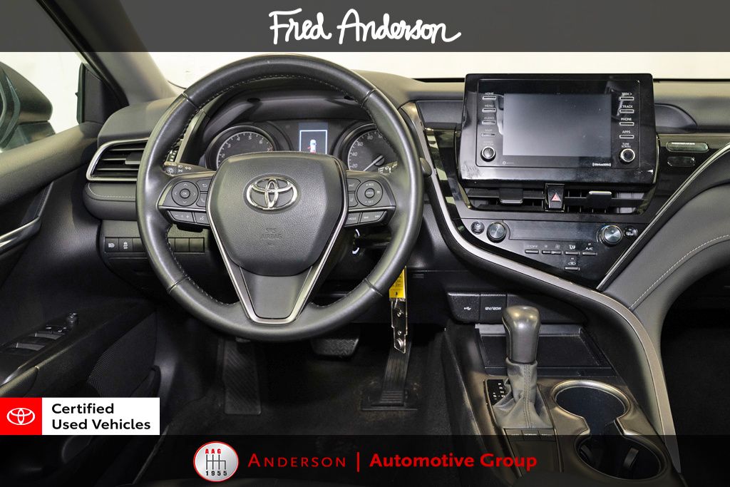 2024 Toyota Camry SE photo 2