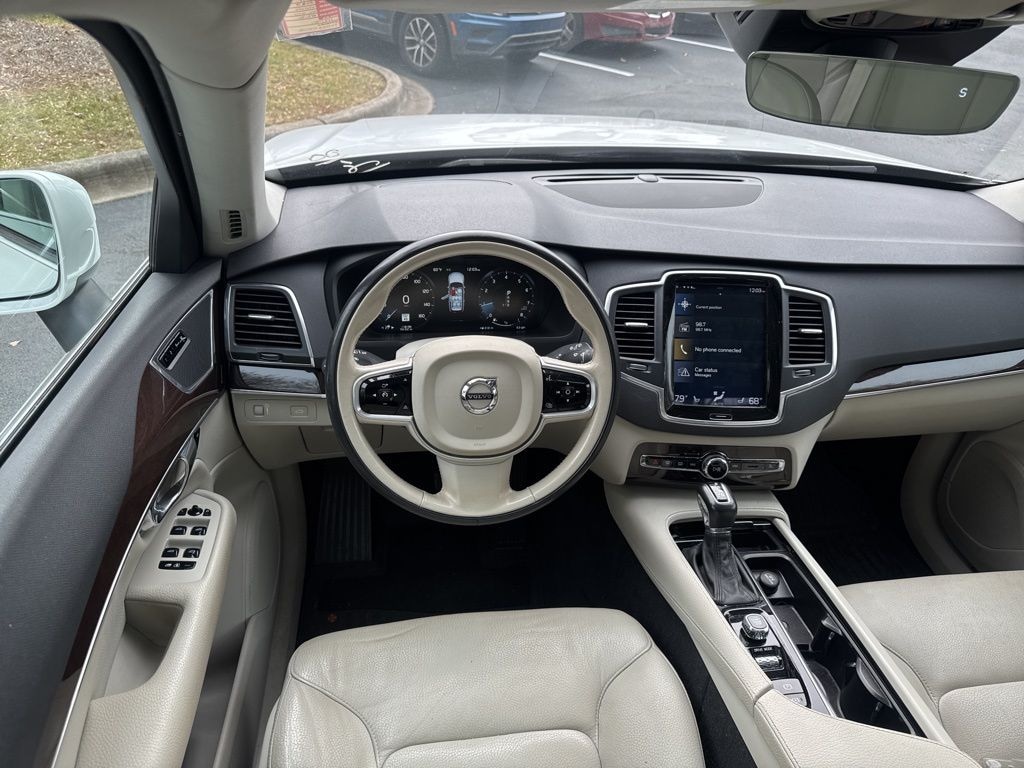 Used 2019 Volvo XC90 T6 Momentum SUV
