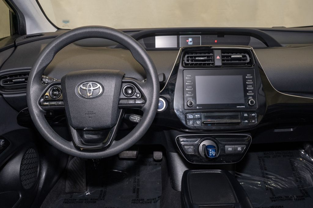 2021 Toyota Prius LE AWD-e photo 2