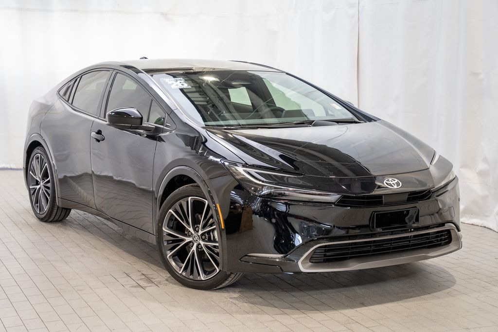 2026 Toyota Prius Hatchback 
