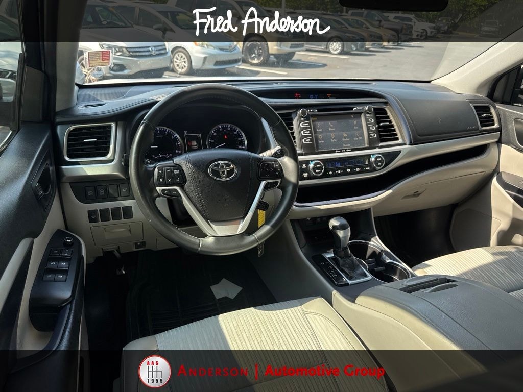 Used 2019 Toyota Highlander LE Plus SUV