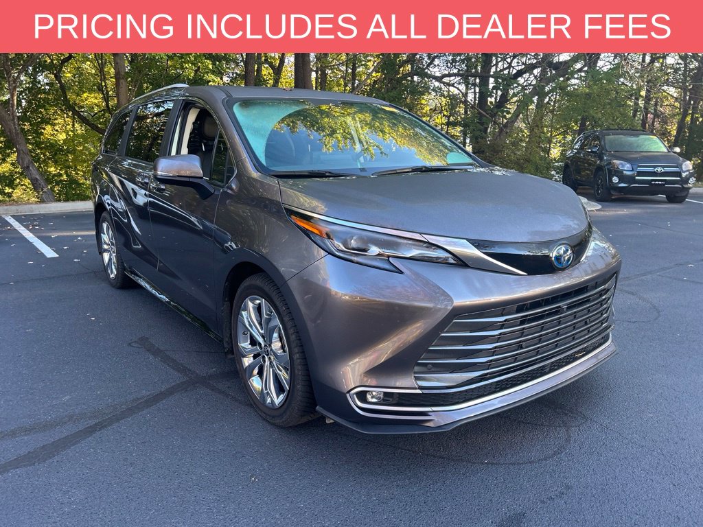 Used 2024 Toyota Sienna Platinum Minivan/Van