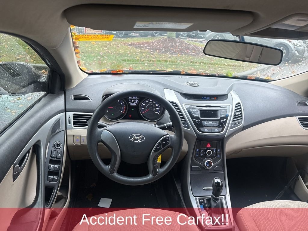Used 2014 Hyundai Elantra SE Sedan