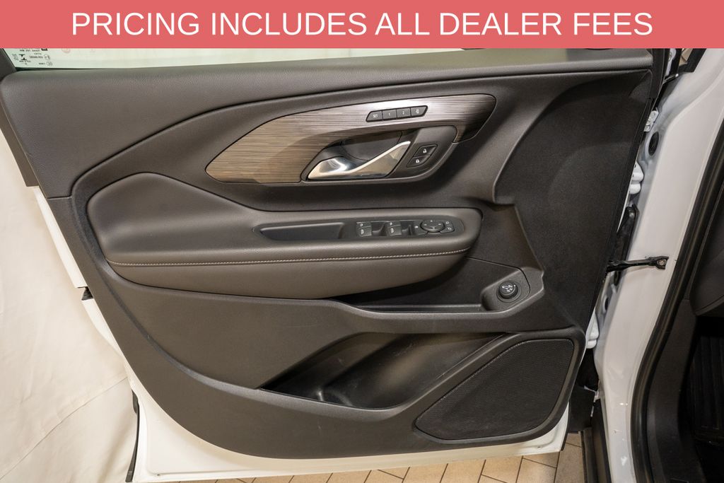 2023 GMC Terrain SLT - Photo 12