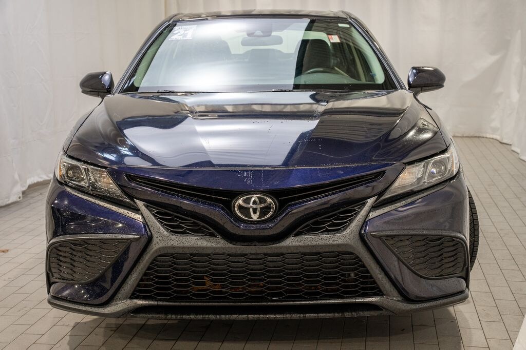 Used 2021 Toyota Camry SE Sedan