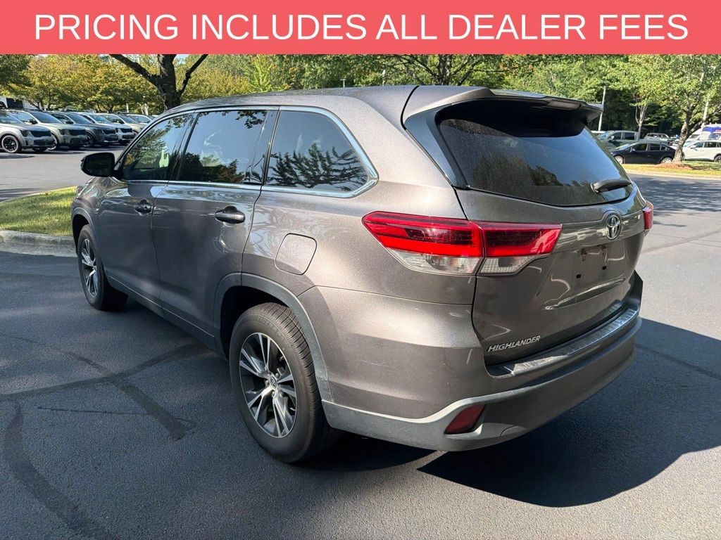 Used 2019 Toyota Highlander LE SUV