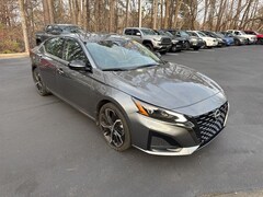 2023 Nissan Altima 2.5 SR Sedan