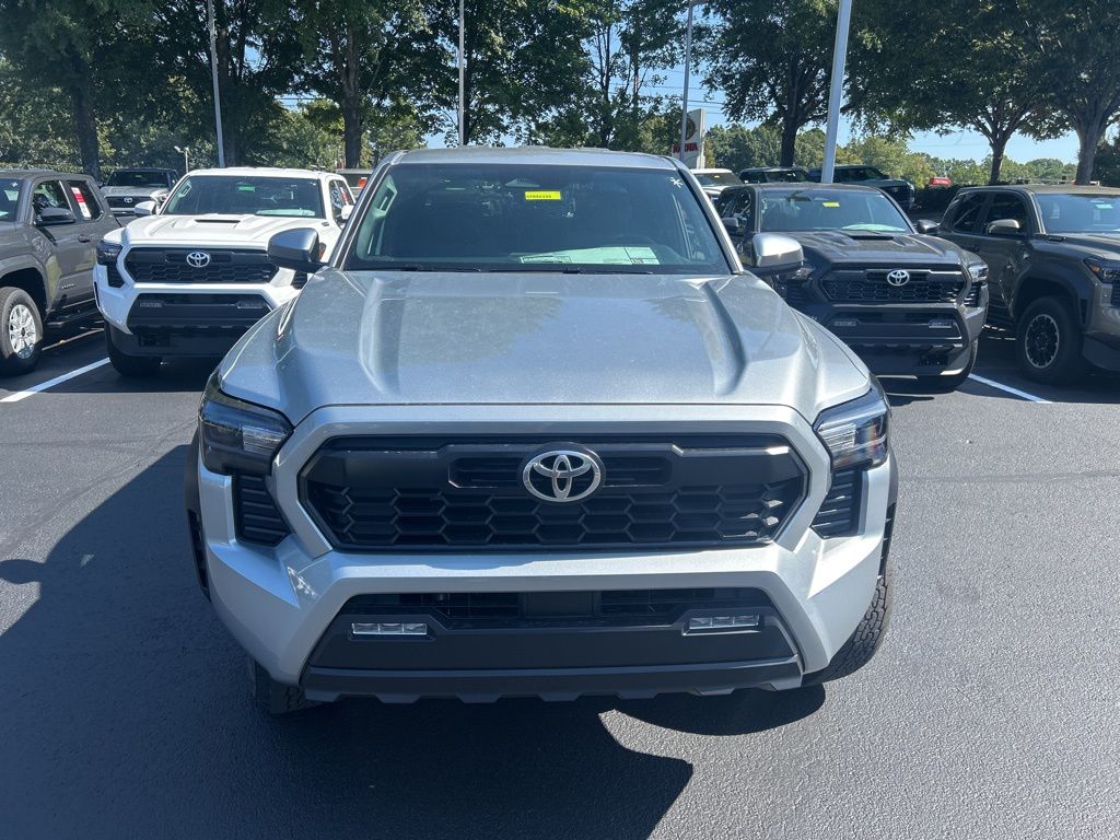 2025 Toyota Tacoma TRD Off-Road Double Cab photo 2