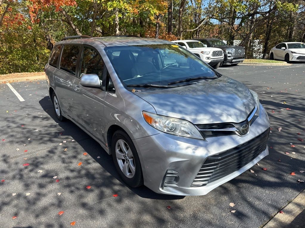 Used 2020 Toyota Sienna LE Minivan/Van