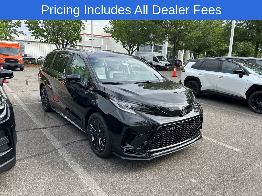 2026 Toyota Sienna XSE 7-Passenger Hybrid FWD's photo