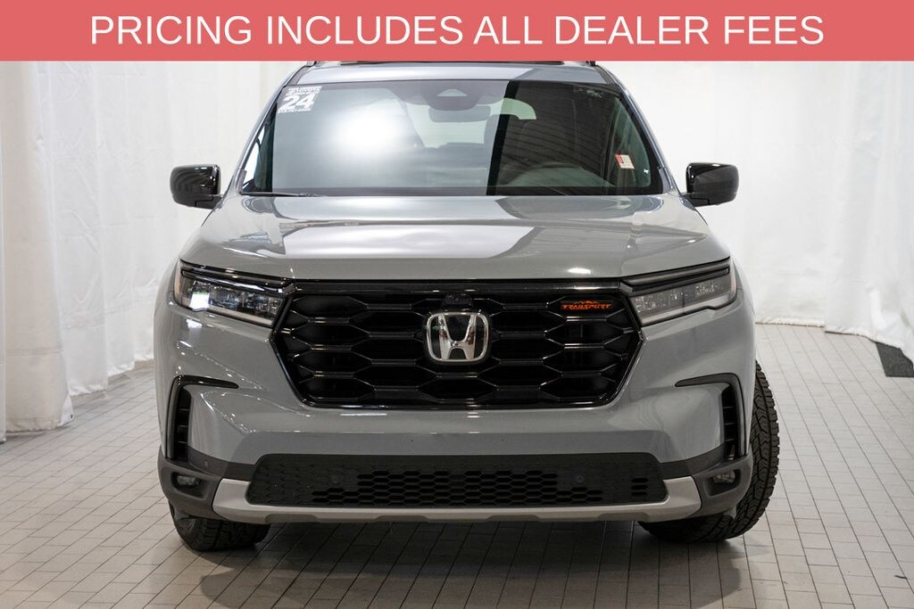 Used 2024 Honda Pilot TrailSport SUV