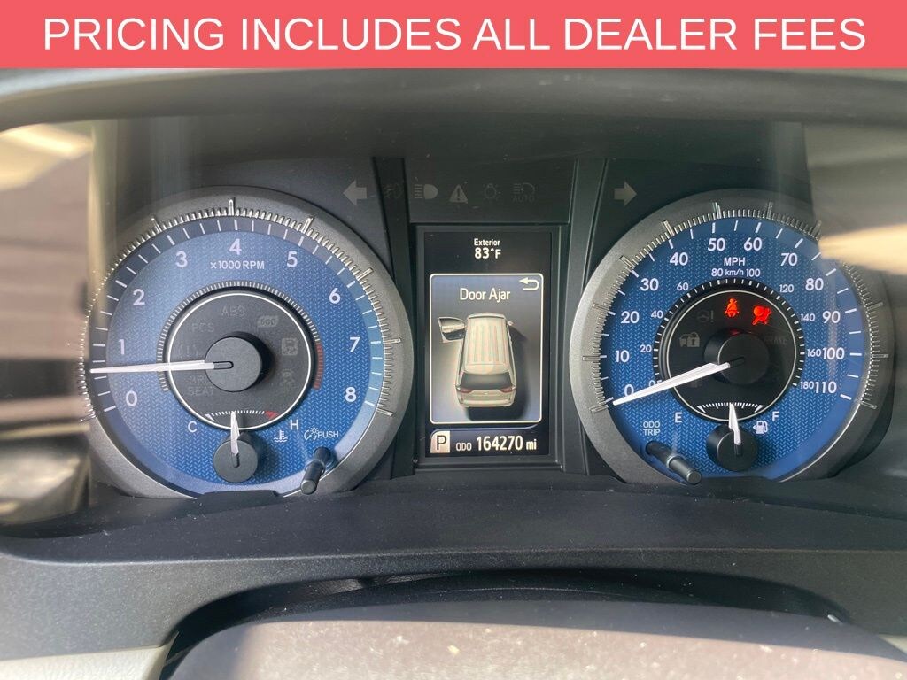 Used 2017 Toyota Sienna XLE Minivan/Van