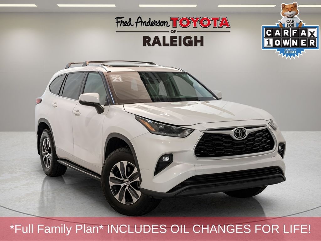 Used 2021 Toyota Highlander XLE SUV