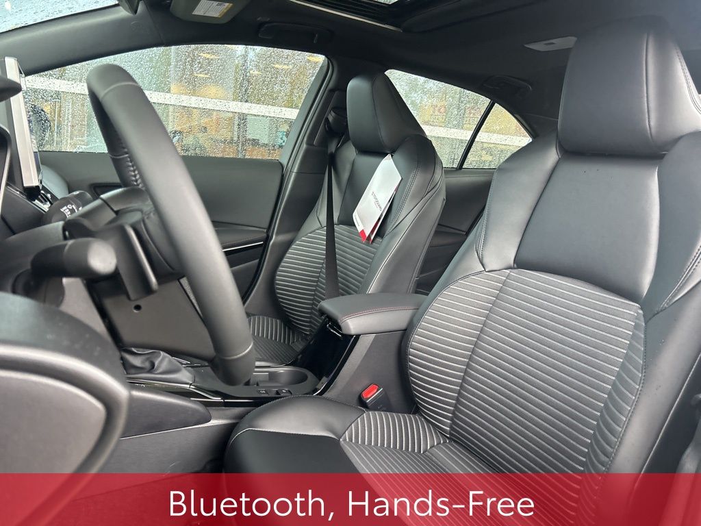 2026 Toyota Corolla XSE photo 3