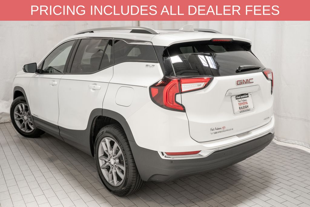 2023 GMC Terrain SLT - Photo 3