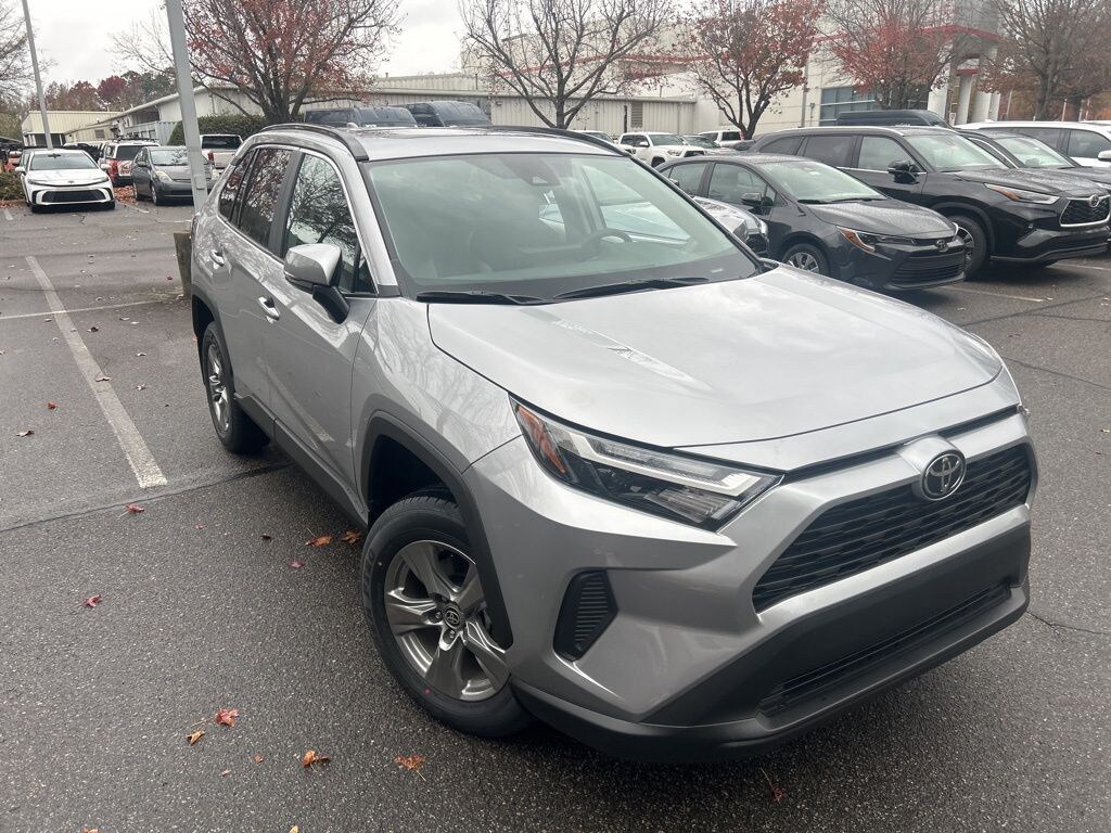 New 2025 Toyota RAV4 XLE SUV