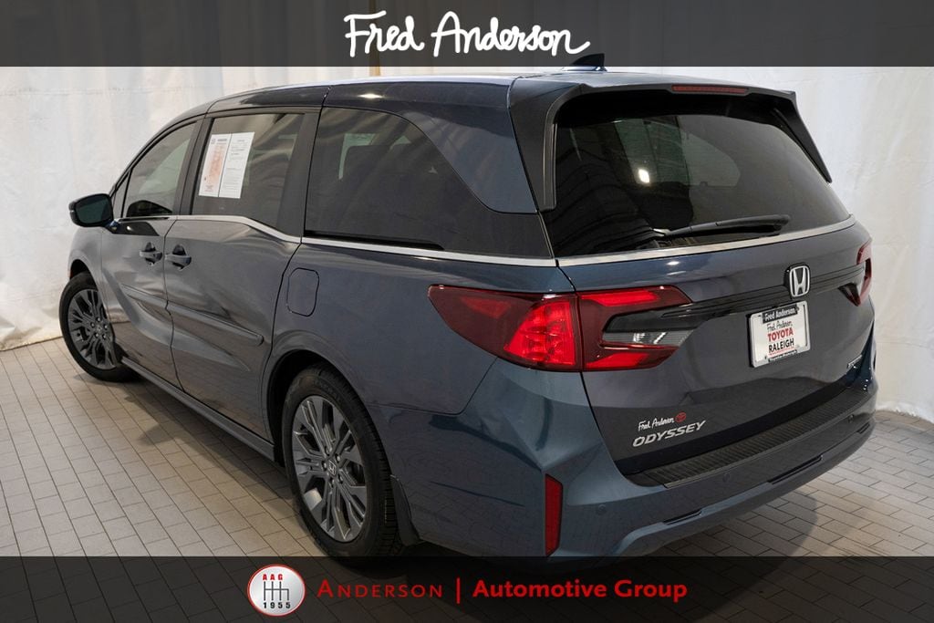 Used 2025 Honda Odyssey Touring Minivan/Van