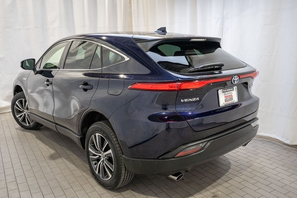 Used 2021 Toyota Venza LE SUV