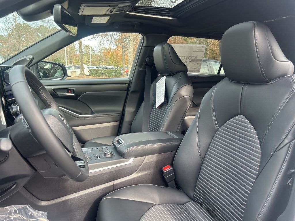 New 2026 Toyota Highlander XSE SUV