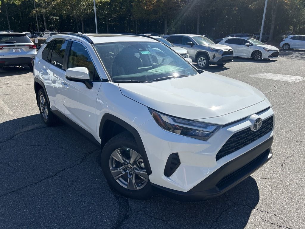 New 2025 Toyota RAV4 XLE SUV