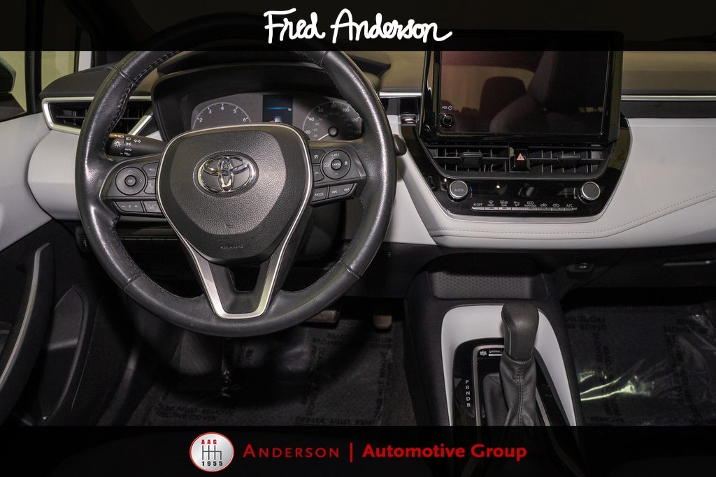 2023 Toyota Corolla SE photo 2