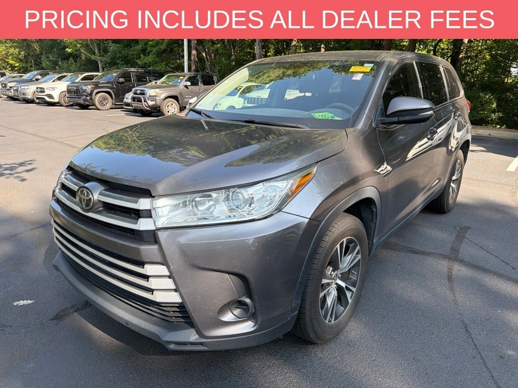Used 2019 Toyota Highlander LE SUV