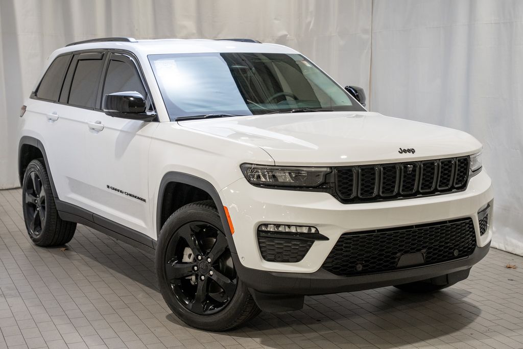 2023 Jeep Grand Cherokee Limited's photo