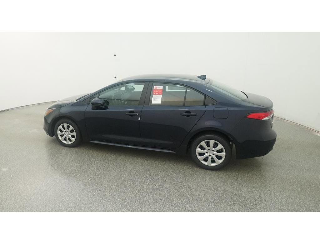 2024 Toyota Corolla LE photo 2