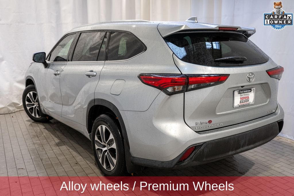 Used 2021 Toyota Highlander XLE SUV
