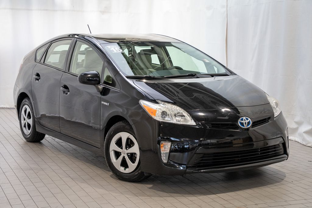 2015 Toyota Prius Four's photo