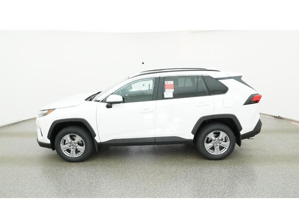 2025 Toyota RAV4 XLE photo 2