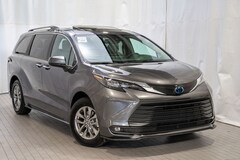 2025 Toyota Sienna XLE Minivan/Van